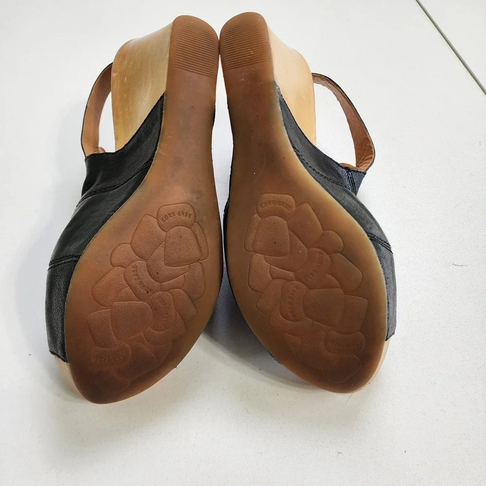 Kork Ease Womens Bergen Wedge Size 9 Black Open Toe Adjustable Strap Leather